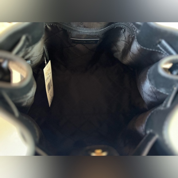 Michael Kors Mina Large Chain Shoulder Pebbled Leather Bag Black/Gold - Picture 13 of 15